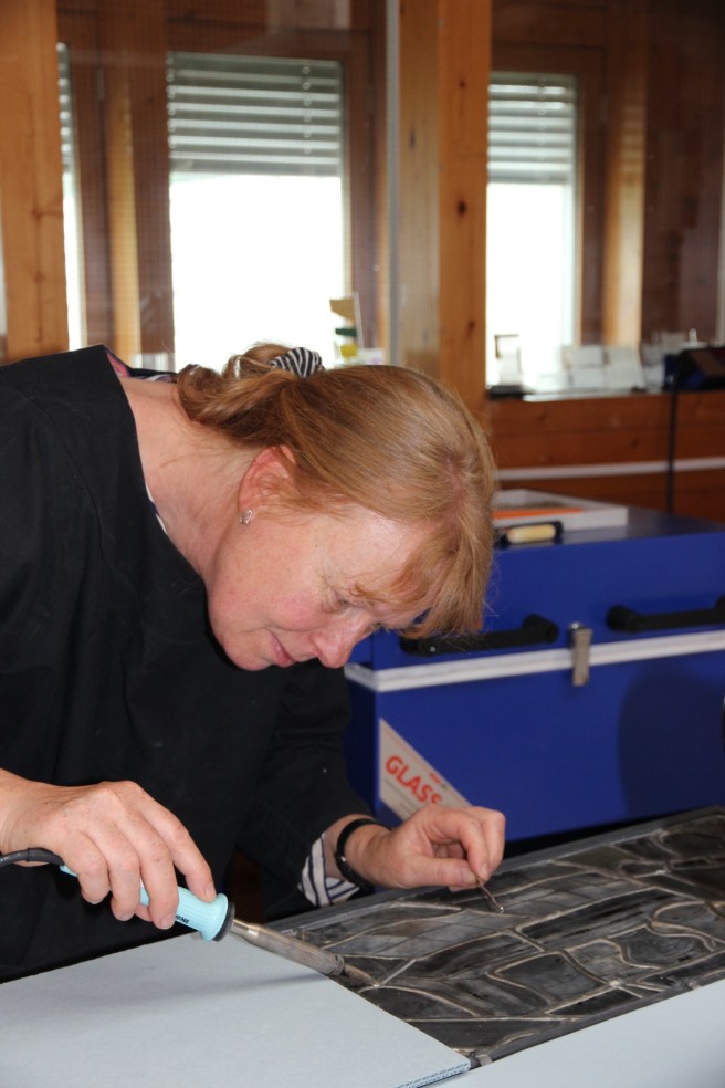 Marie soldering using an electric iron